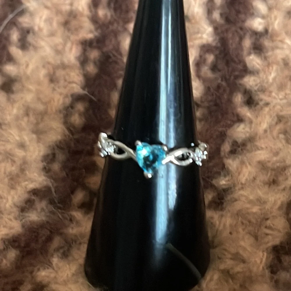 N/A new dainty